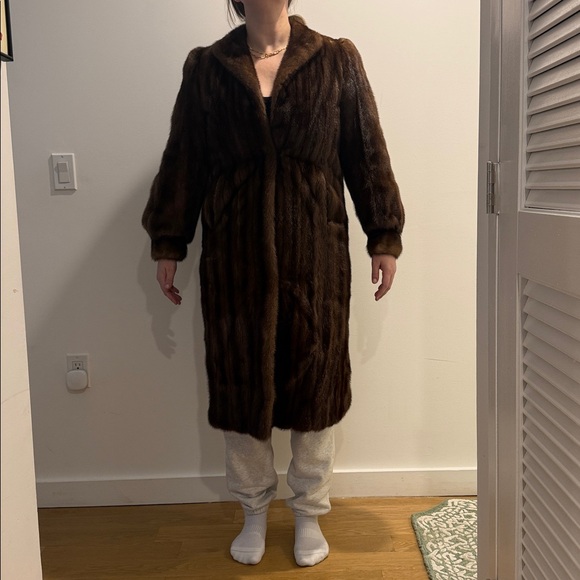 Full Length Authentic Mink Coat - Picture 8 of 8